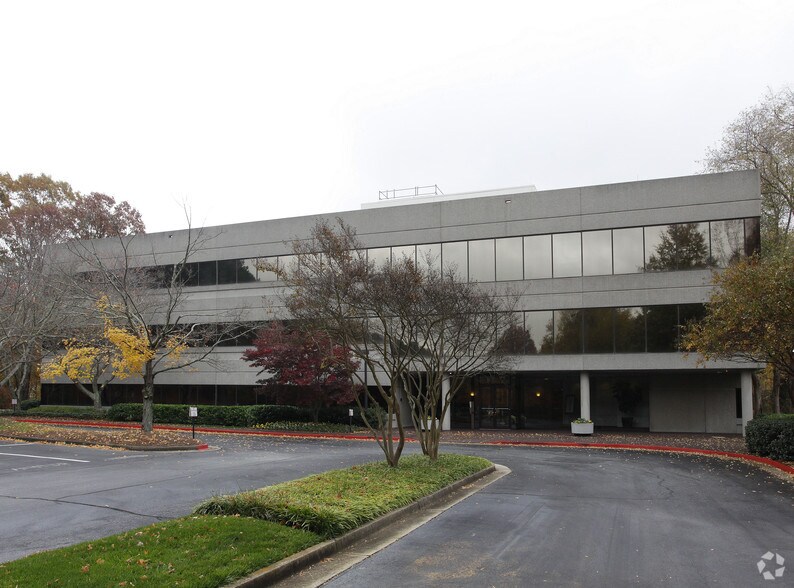 More Photos Of 150 Interstate N Pky SE, Atlanta Office For Lease