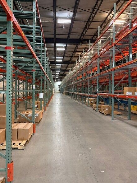 More Photos Of 1101 Lund Blvd, Anoka Warehouse For Sale