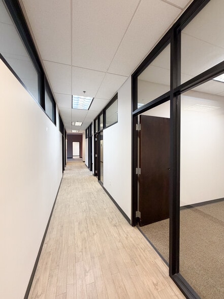 More Photos Of 10 County Line Dr, Cromwell Warehouse For Sale