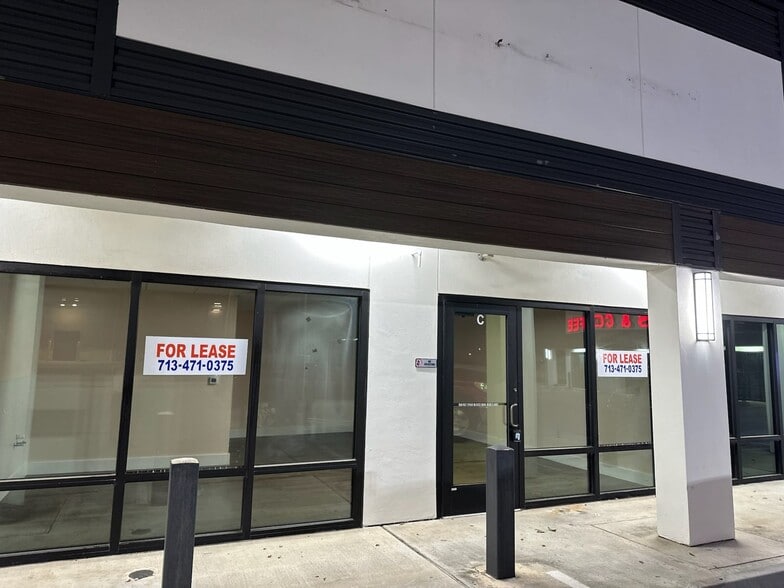 Primary Photo Of 113 Oyster Creek Dr, Lake Jackson General Retail For Lease
