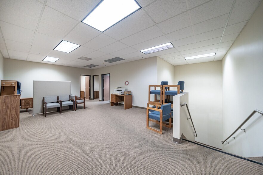 More Photos Of 9935-9959 Muirlands Blvd, Irvine Showroom For Sale