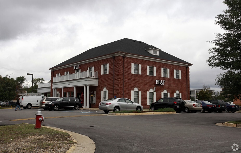 Primary Photo Of 6810 Commerce St, Springfield Bank For Sale