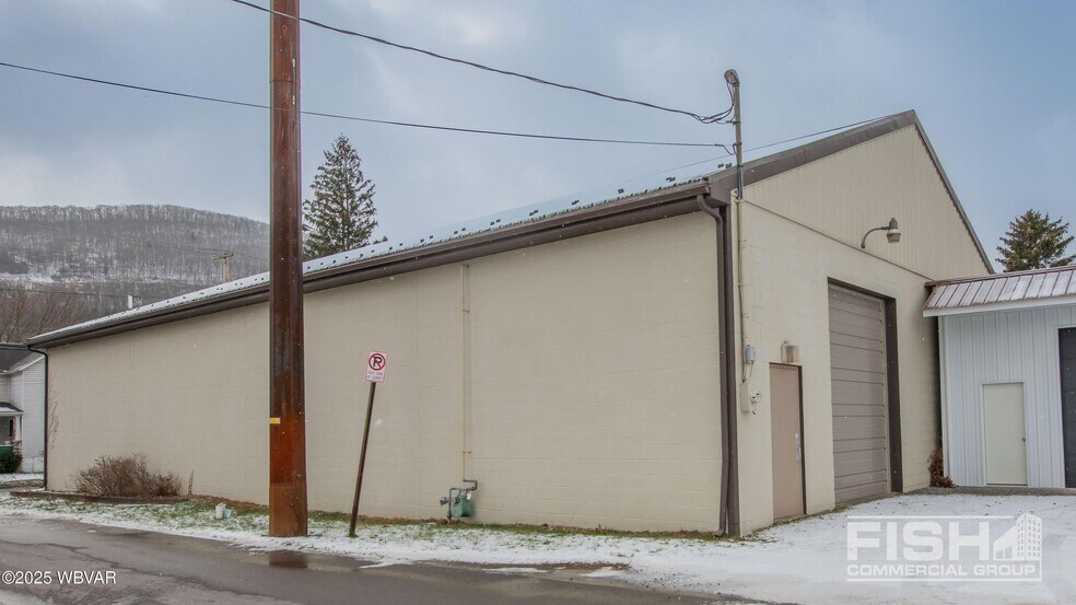 More Photos Of 1320 W Southern Ave, Williamsport Warehouse For Lease