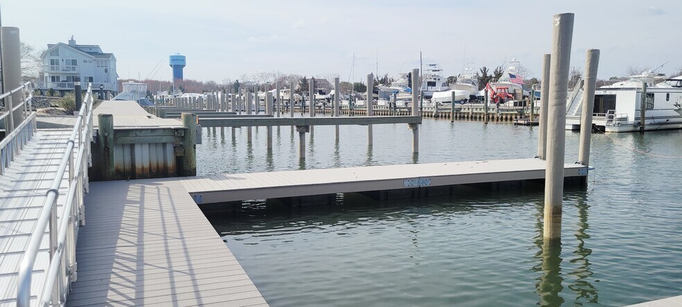 More Photos Of 41 Pennsylvania Ave, Waretown Marina For Sale