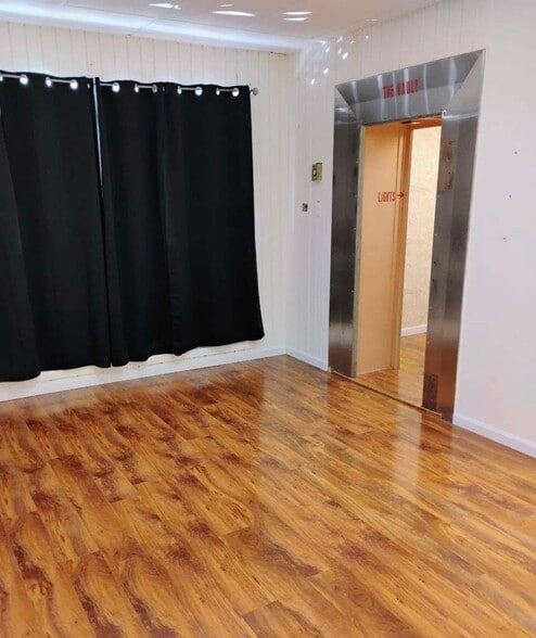 More Photos Of 155 Main St, Woodland Medical For Lease