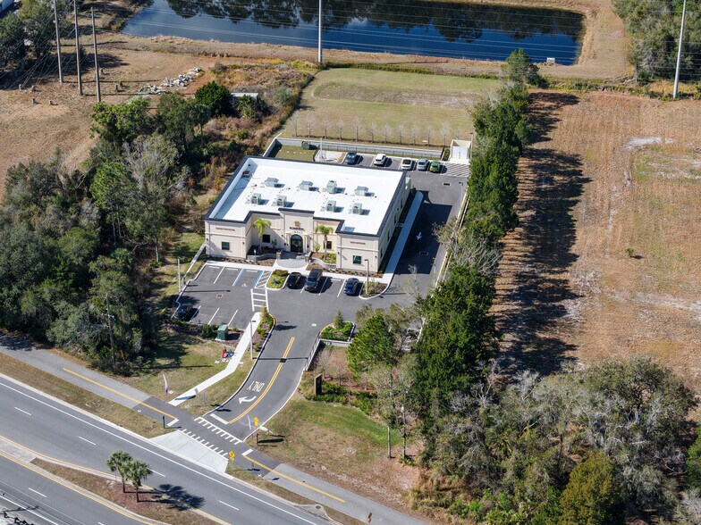 More Photos Of 2386 W State Road 426, Oviedo General Retail For Sale