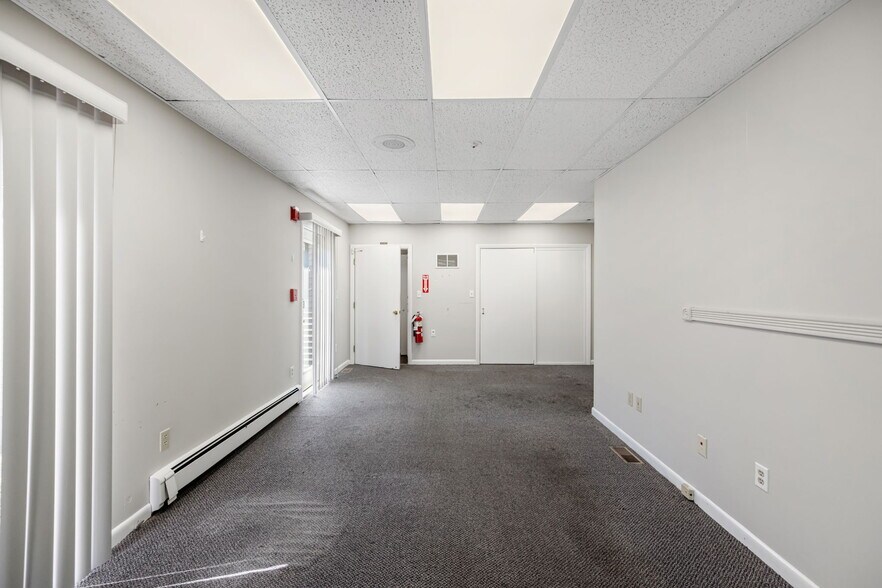 More Photos Of 275 W Main St, Norton Office Residential For Sale