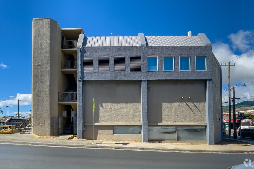 More Photos Of 3221 Waialae Ave, Honolulu Freestanding For Lease