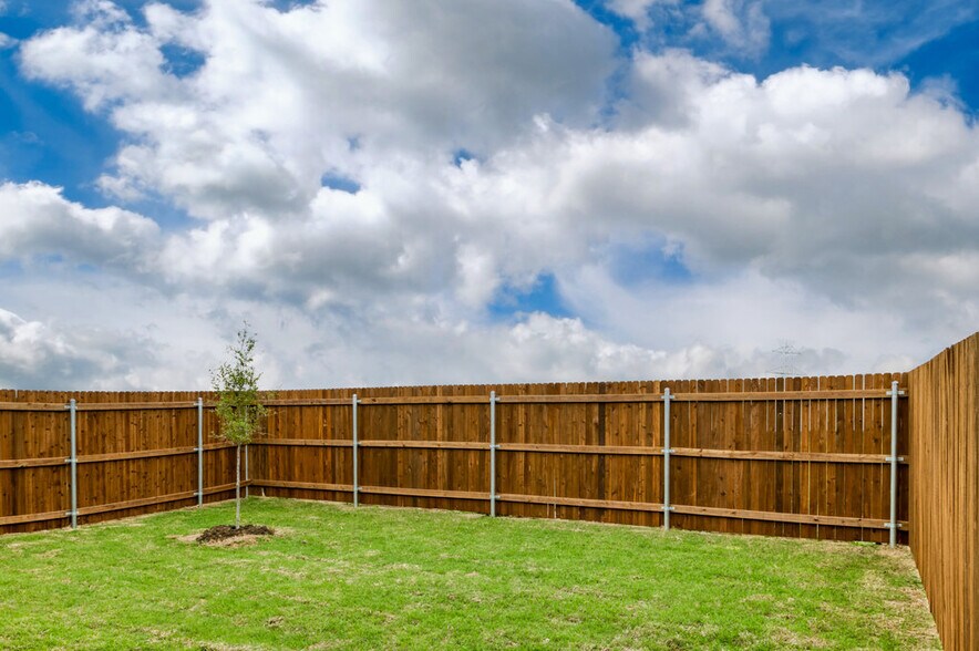 More Photos Of 632 Harvest Moon Dr, Venus Multifamily For Sale