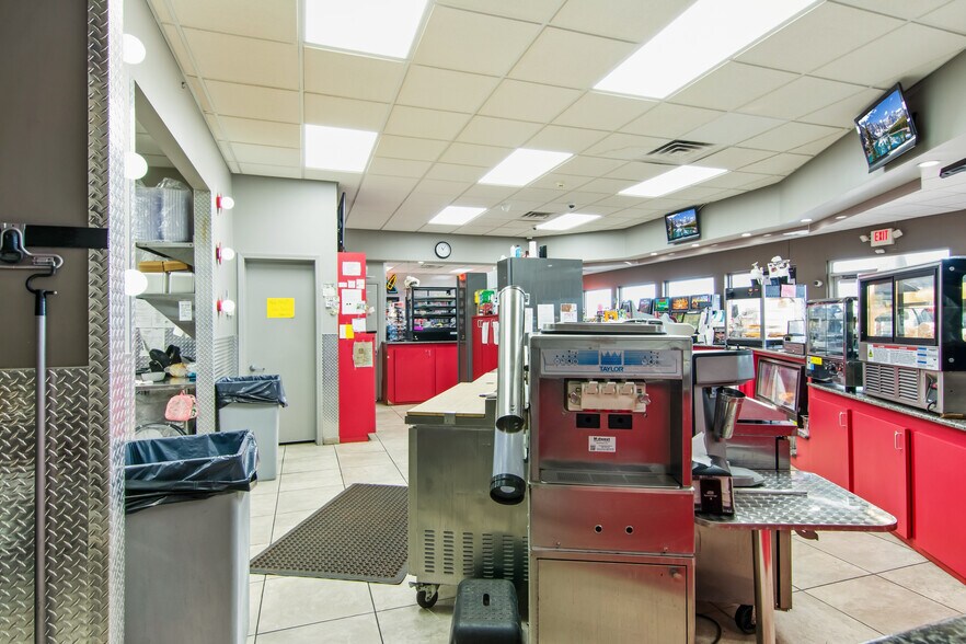 More Photos Of 7 Honey Springs Loop, Brumley Service Station For Sale