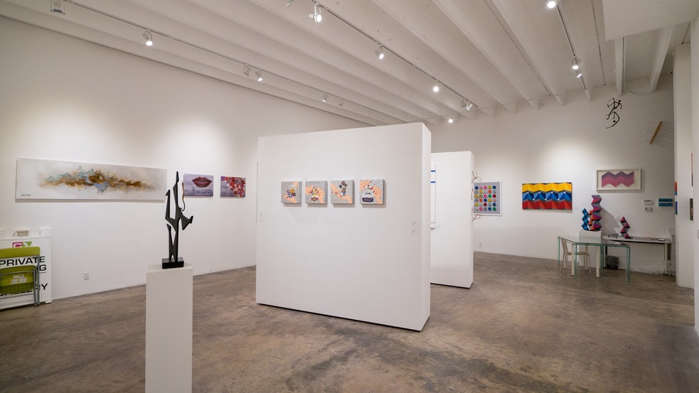 More Photos Of 299 NW 25th St, Miami Storefront Retail Office For Lease