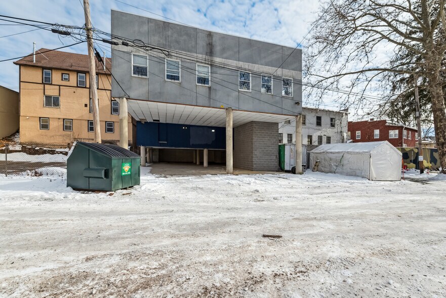 Primary Photo Of 322 Wanaque Ave, Pompton Lakes Storefront For Lease