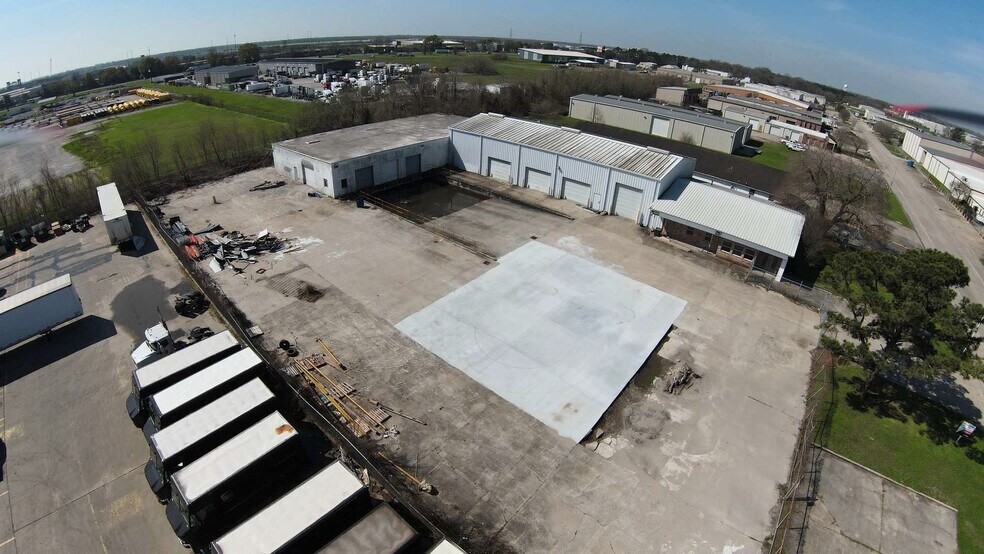 More Photos Of 1145 Commercial Dr, Port Allen Distribution For Lease