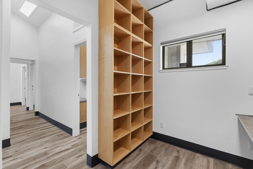 More Photos Of 47 Penny Ln, Watsonville Medical For Sale