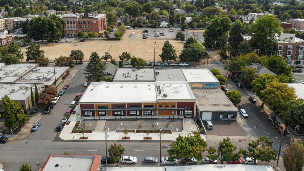 More Photos Of 602 SE 11TH Ave, Portland Food Processing For Lease