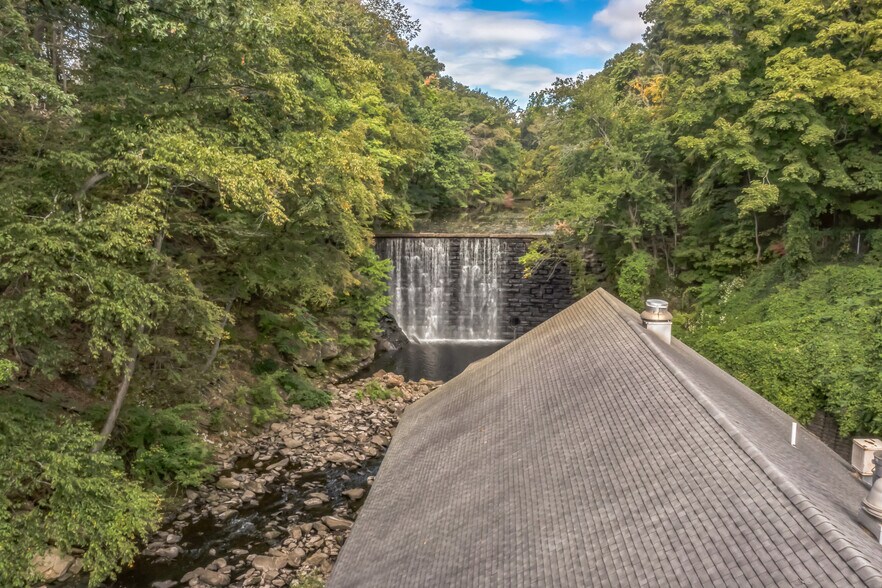 More Photos Of 200 Pemberwick Rd, Greenwich Coworking Space