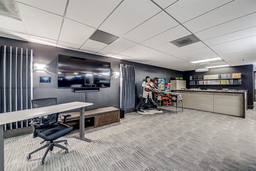 More Photos Of 6120 Greenwood Plaza Blvd, Greenwood Village Office For Sale