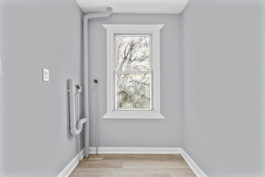 More Photos Of 746 Maple St, Bridgeport Apartments For Sale