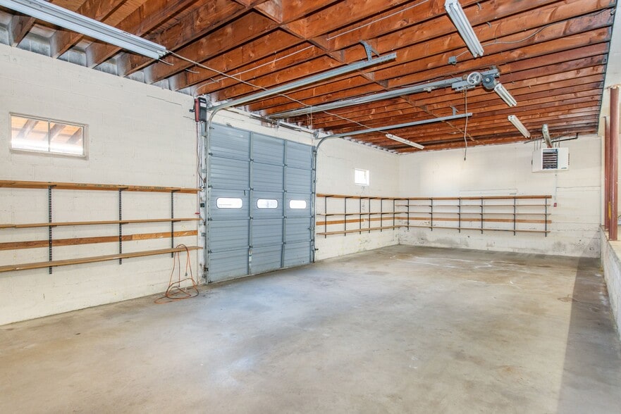 More Photos Of 1150 Newton St, North Brunswick Warehouse For Lease