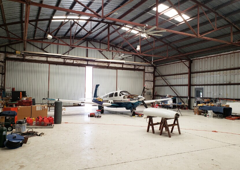 More Photos Of 71 Rainbow Rd, Edgewood Warehouse For Sale