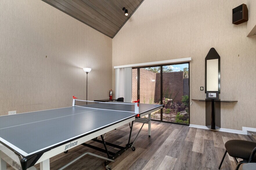 More Photos Of 315 Howell Ave, Brooksville Loft Creative Space For Sale