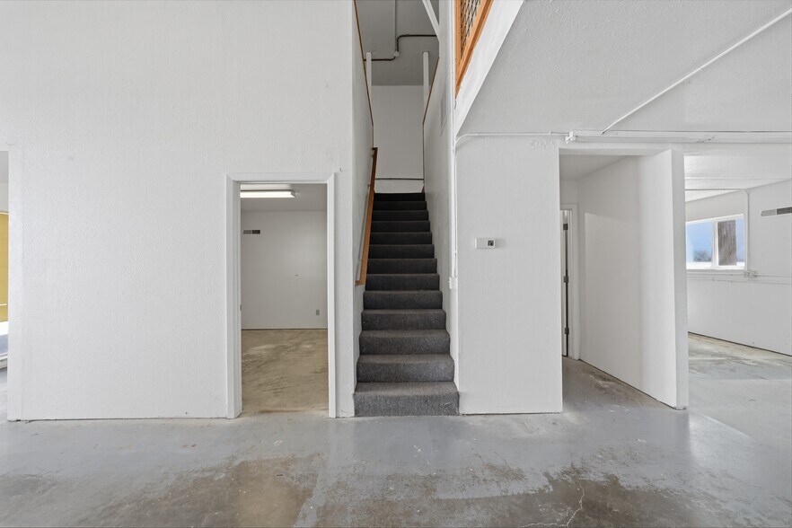 More Photos Of 12493 Loma Rica Dr, Grass Valley Industrial For Sale