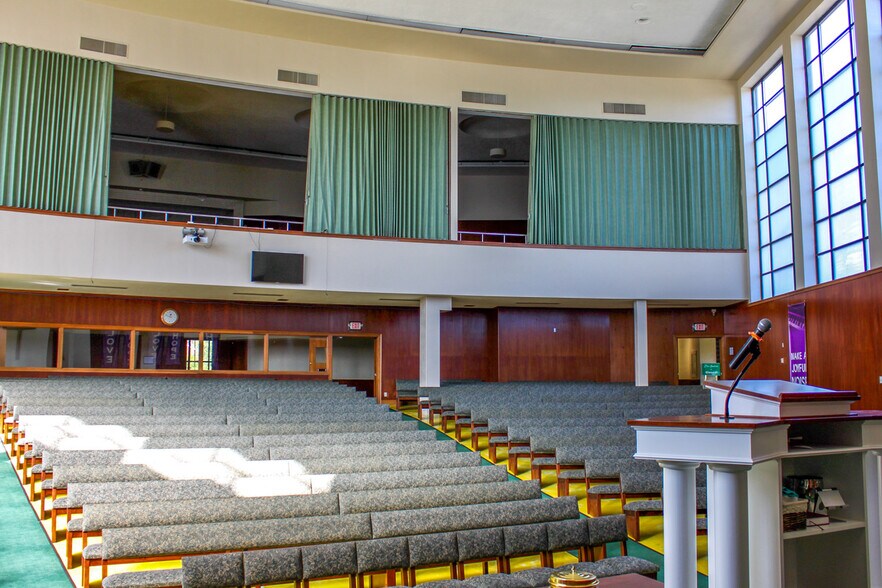 More Photos Of 1306 Salem Ave, Dayton Religious Facility For Lease