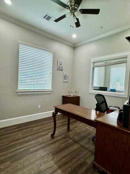 More Photos Of 19535 Champion Forest Dr, Spring Office For Sale