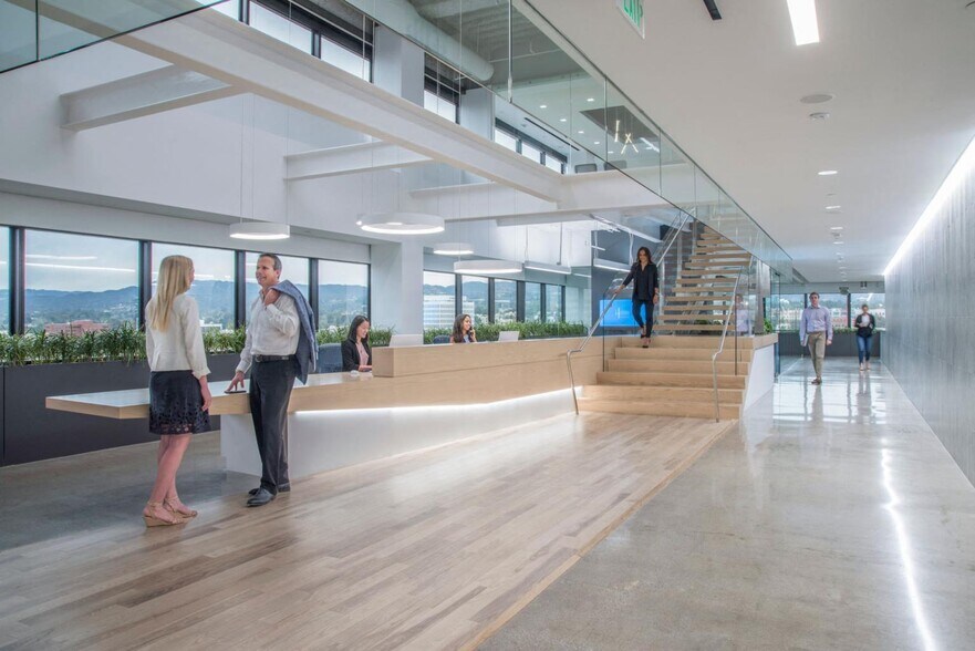 More Photos Of 11601 Wilshire Blvd, Los Angeles Office For Sale