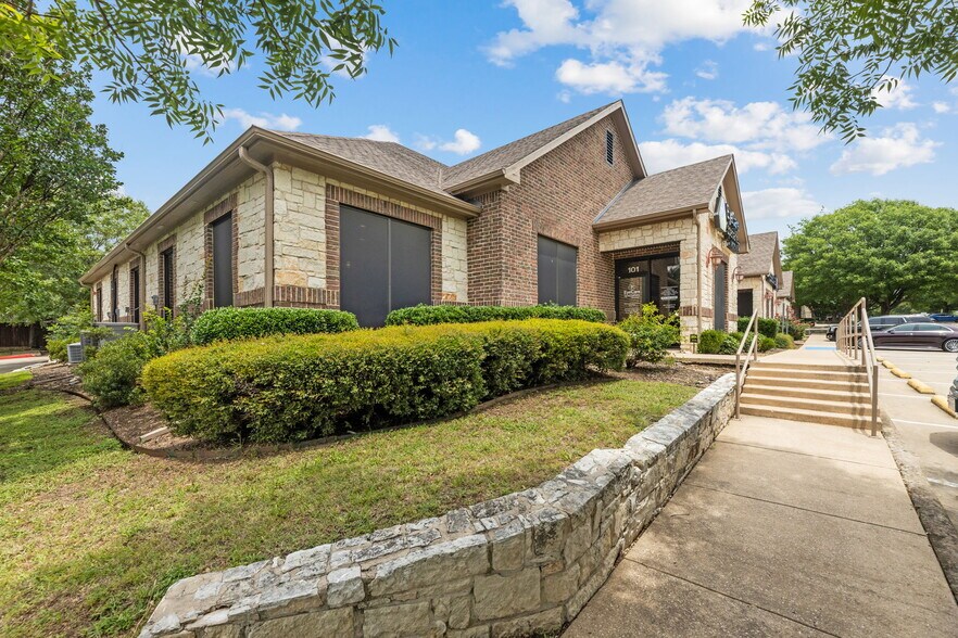 More Photos Of 2770 Virginia Pky, McKinney Medical For Sale