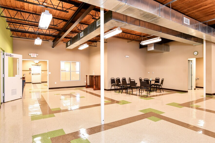 More Photos Of 429 N Main St, Greenville Office Residential For Sale