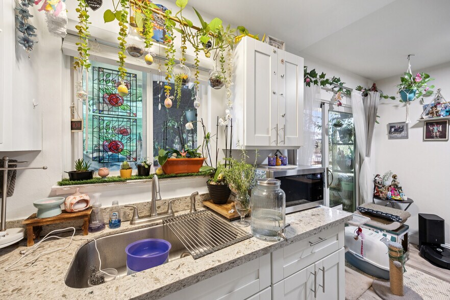 More Photos Of 263 La Pala Dr, San Jose Apartments For Sale
