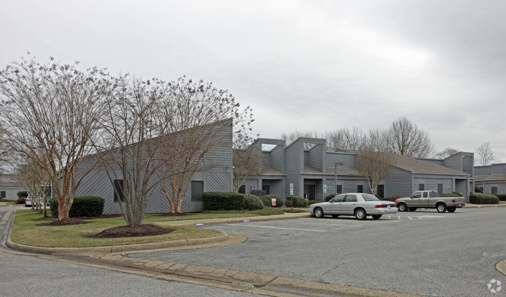 More Photos Of 732 Thimble Shoals Blvd, Newport News Office For Sale