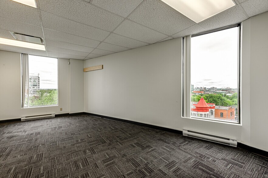 More Photos Of 1851 Rue Sherbrooke E, Montréal Medical For Lease