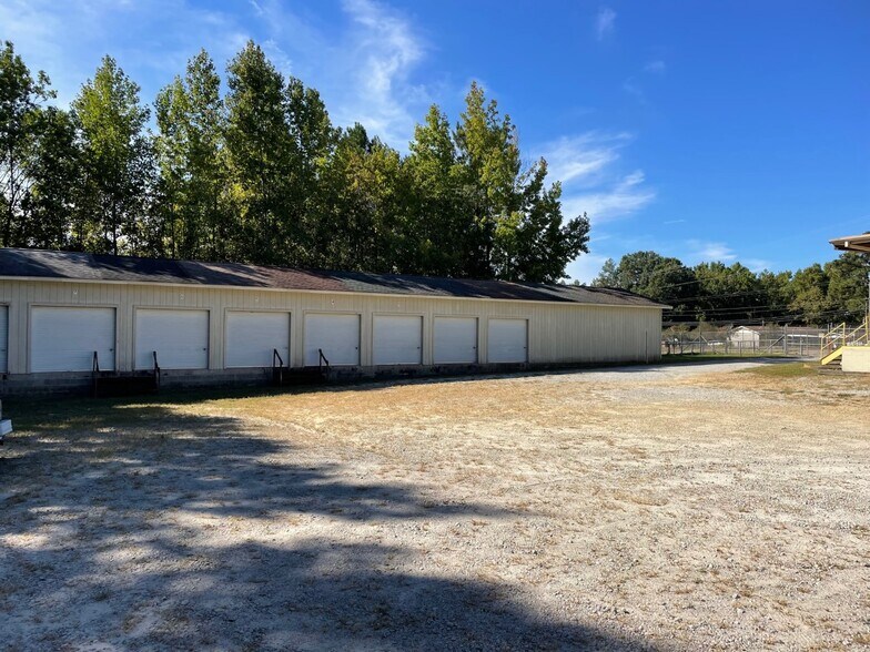 More Photos Of 7524 Fairfield Rd, Columbia Industrial For Sale