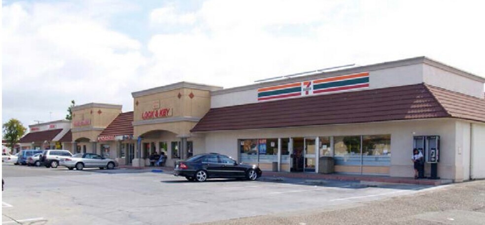 More Photos Of 1087-1097 Baker St, Costa Mesa Unknown For Lease