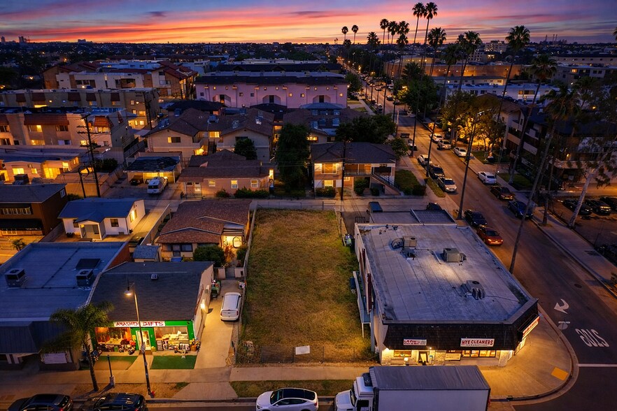 More Photos Of 1933 Glenoaks, Glendale Land For Sale