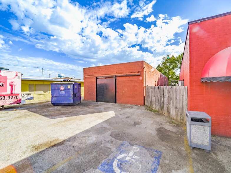 More Photos Of 3409 Miller Ave, Fort Worth Restaurant For Sale