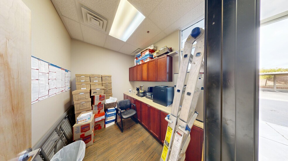 More Photos Of 5225 S Durango Dr, Las Vegas Medical For Sale