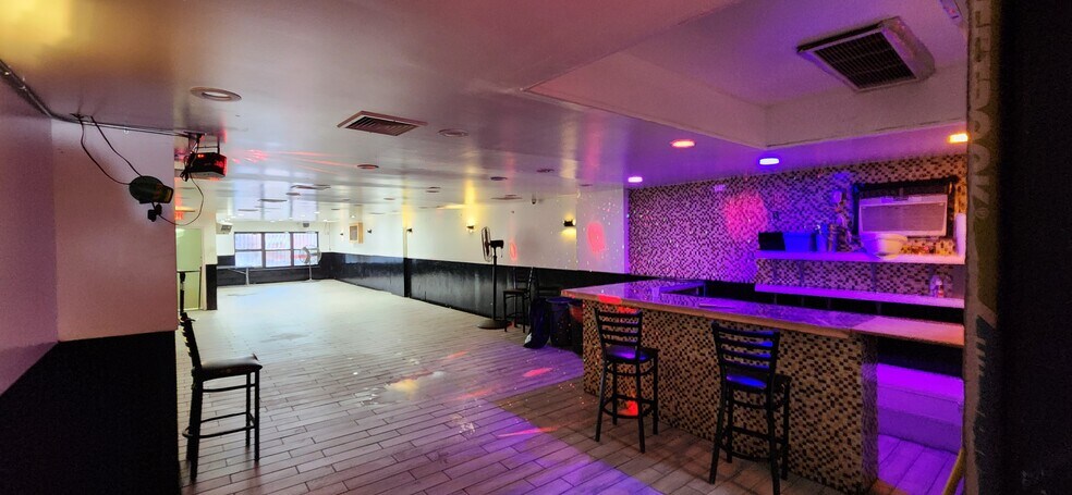 More Photos Of 568 Utica Ave, Brooklyn General Retail For Lease