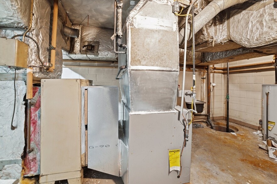 More Photos Of 616 Midland Ave, Midland Office Residential For Sale