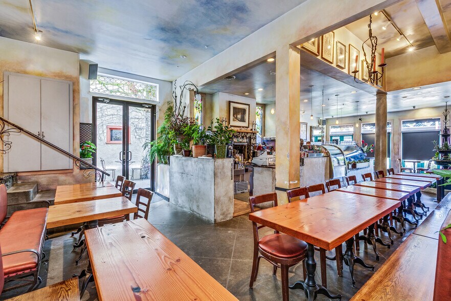 More Photos Of 3401-3405 S Lyndale Ave, Minneapolis Storefront Retail Residential For Sale