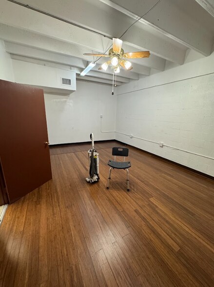 More Photos Of 5109-5115 Cosner Dr, Corpus Christi Office For Lease