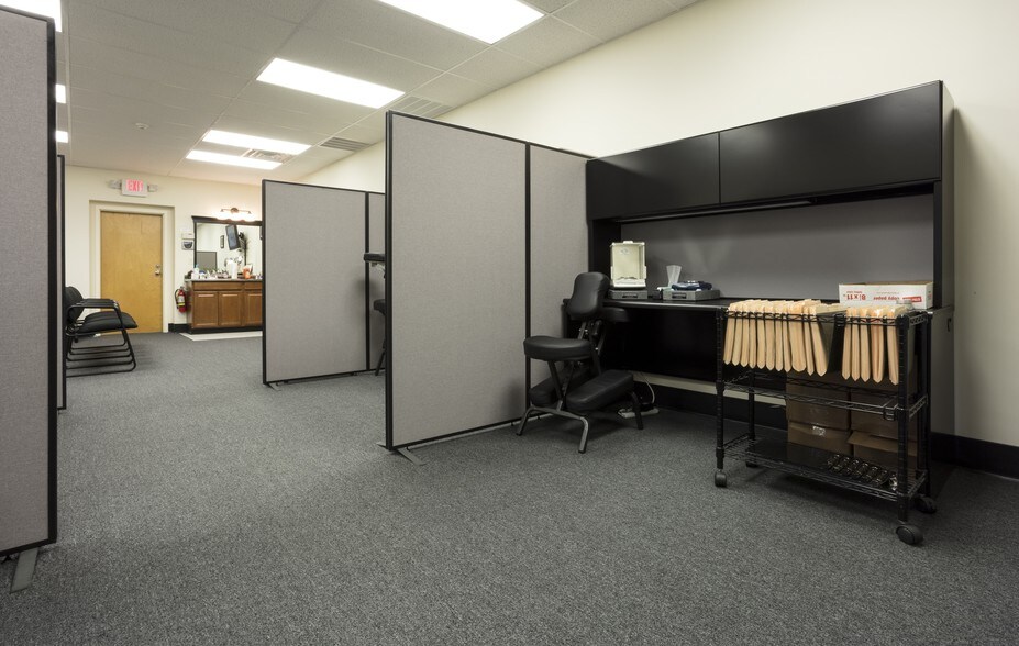 More Photos Of 216 Congers Rd, New City Office For Sale