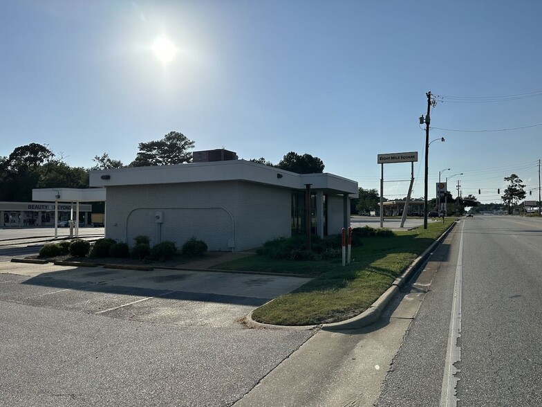 Primary Photo Of 4565 Saint Stephens Rd, Eight Mile Bank For Lease