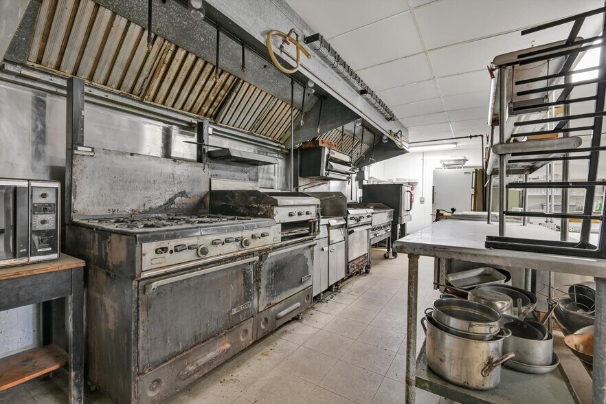 More Photos Of 349 Huffs Church Rd, Mertztown Restaurant For Sale