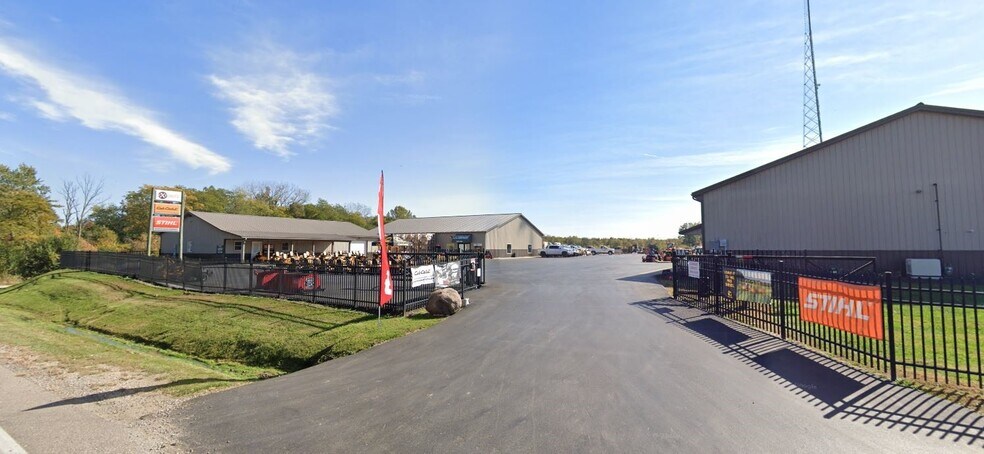 More Photos Of 3570 National Rd SE, Hebron Light Distribution For Sale