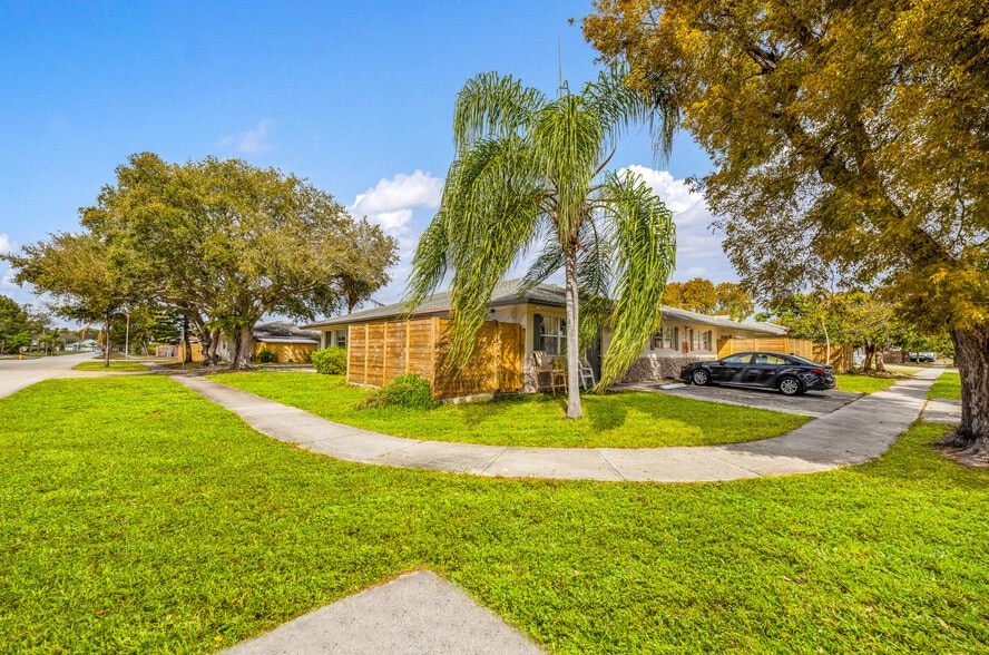 More Photos Of 3111 NW 3rd Ave, Pompano Beach Apartments For Sale