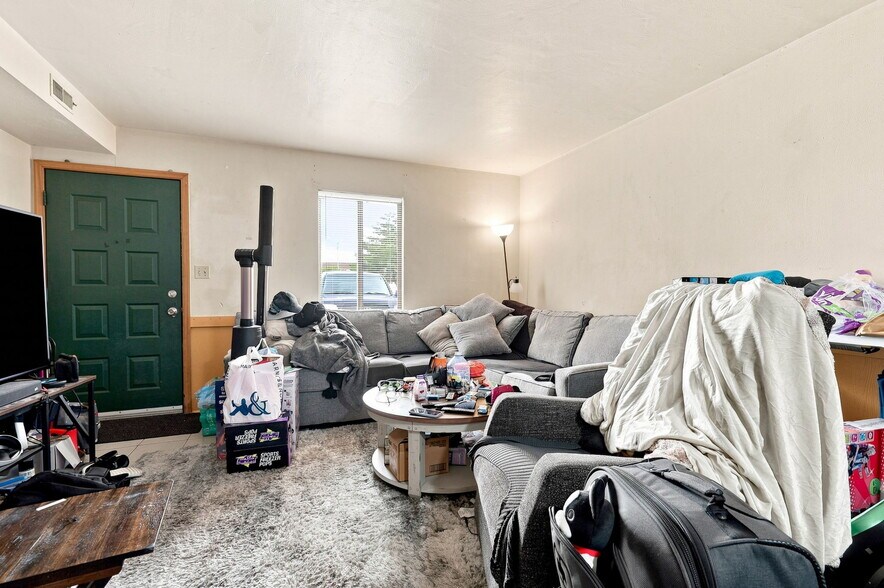 More Photos Of 3207 Briggs St, Kill Devil Hills Apartments For Sale