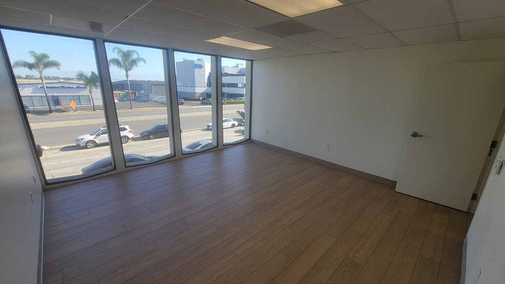 More Photos Of 3292 E Spring St, Long Beach Warehouse For Lease